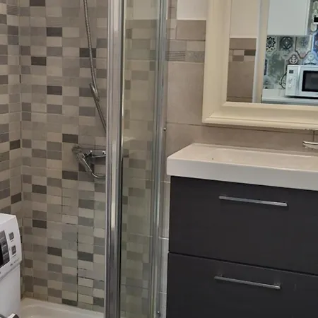 Cozy Studio, Wifi Free Pool View Playa de las Américas