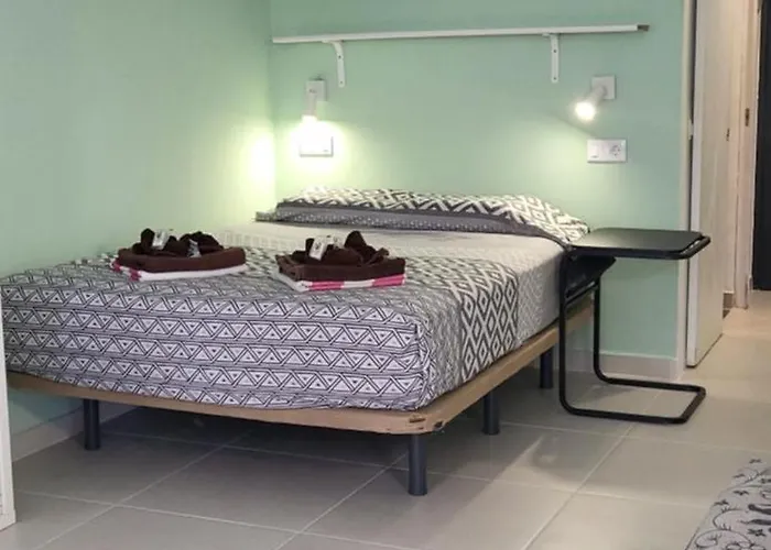 Cozy Studio, Wifi Free Pool View Nyaraló *