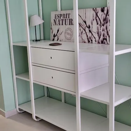 Cozy Studio, Wifi Free Pool View Semesterbostad