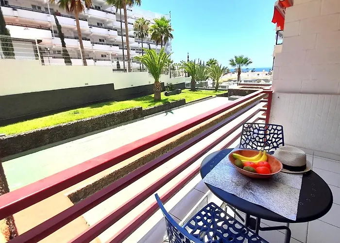 Cozy Studio, Wifi Free Pool View بيت للعطل