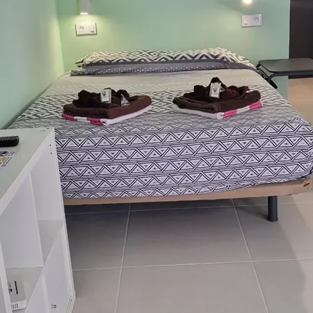 Cozy Studio, Wifi Free Pool View *